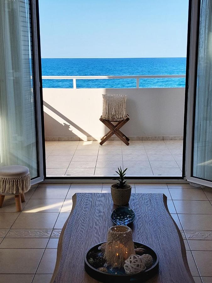 Amazing Beachfront In *
