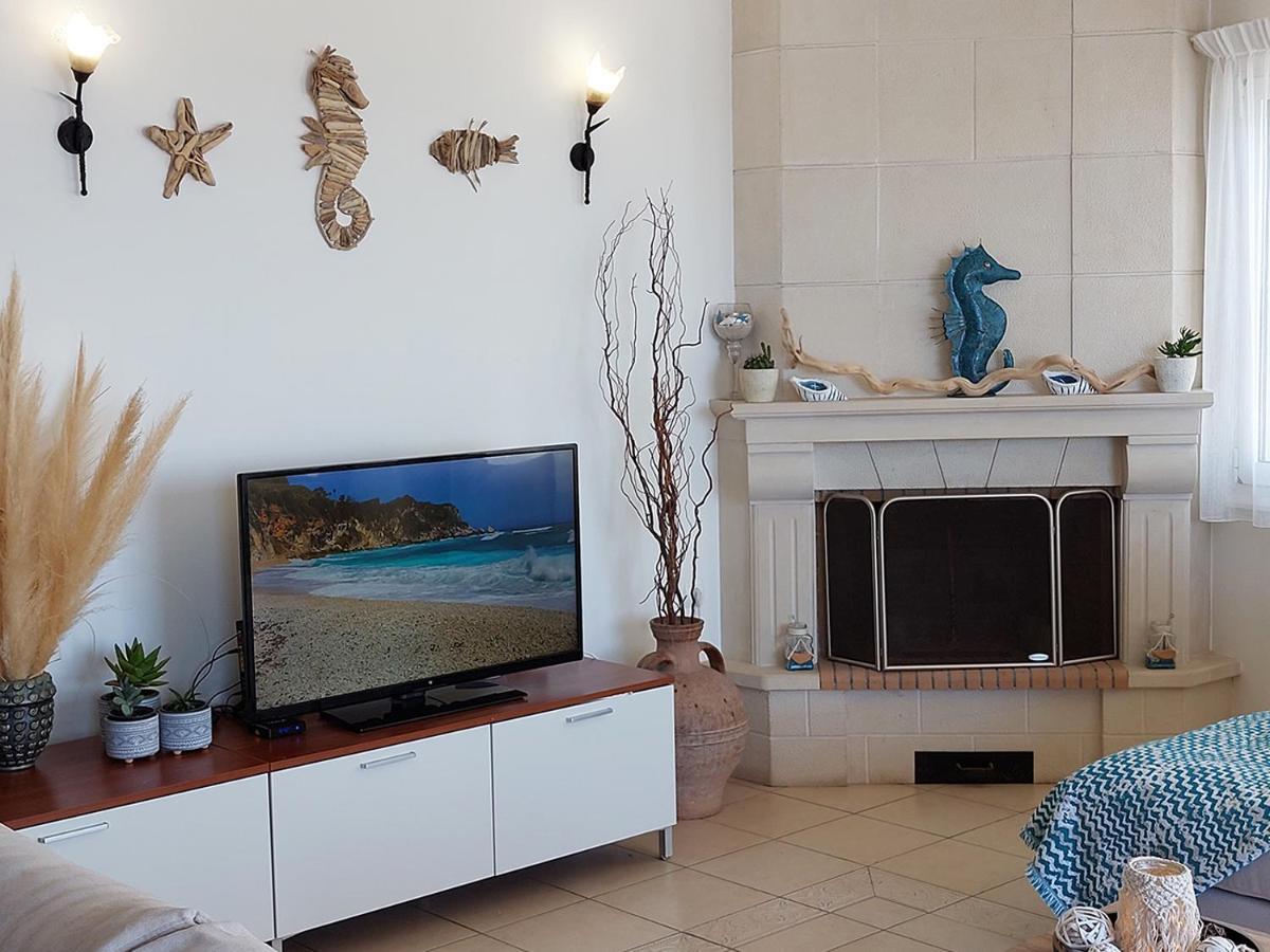 Apartment Amazing Beachfront In *