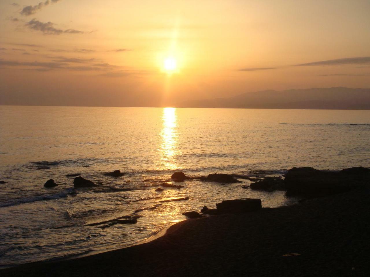 Amazing Beachfront In * Hersonissos (Crete)