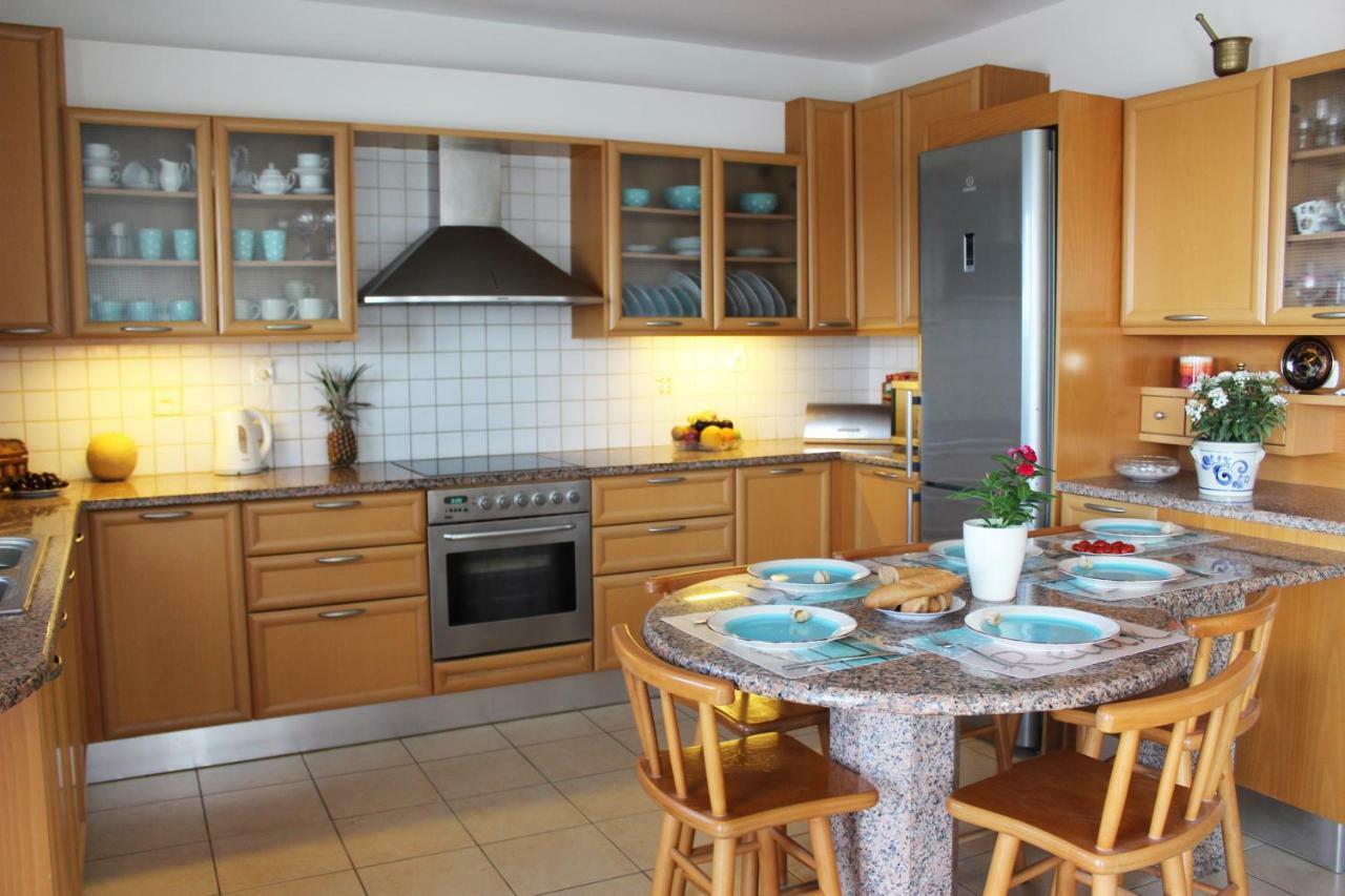 Apartment Amazing Beachfront In Hersonissos (Crete)