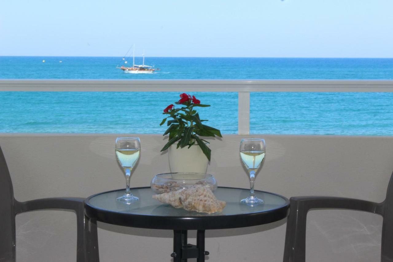 Apartment Amazing Beachfront In Hersonissos (Crete)