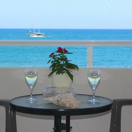 Amazing Beachfront Apartment In Hersonissos Exterior photo