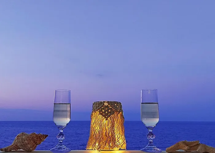 Amazing Beachfront Apartment In Hersonissos