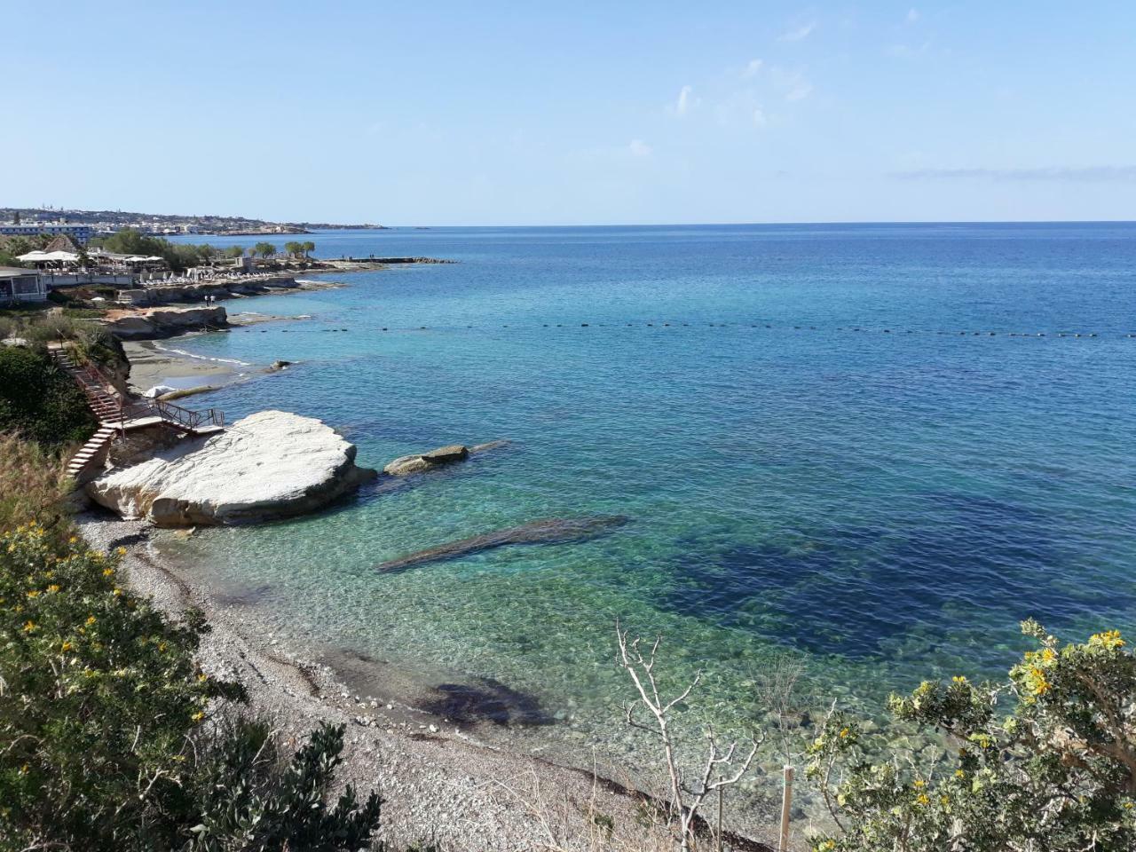 Daire Amazing Beachfront In